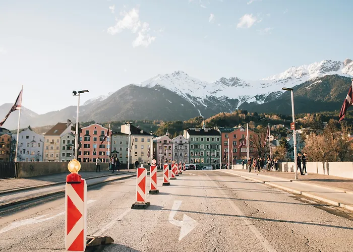 Pension Stoi Budget Guesthouse Innsbruck