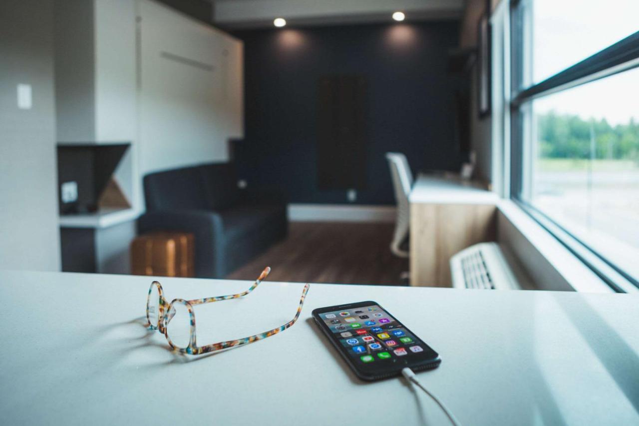 King Suite with Sofa Bed - Non-Smoking,1065663805:JPEG