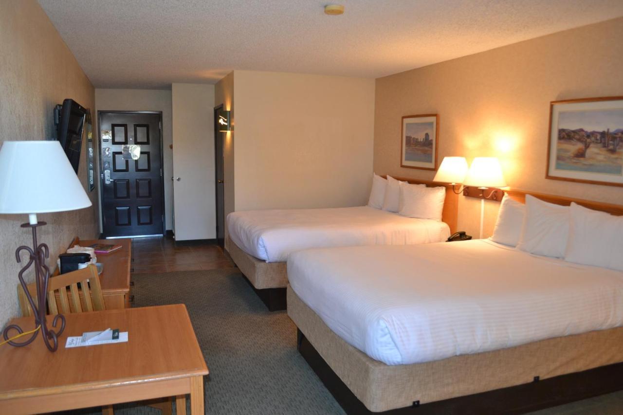 Chambre avec 2 Grands Lits Queen-Size