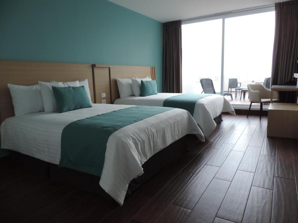 Twin Room with Sea View