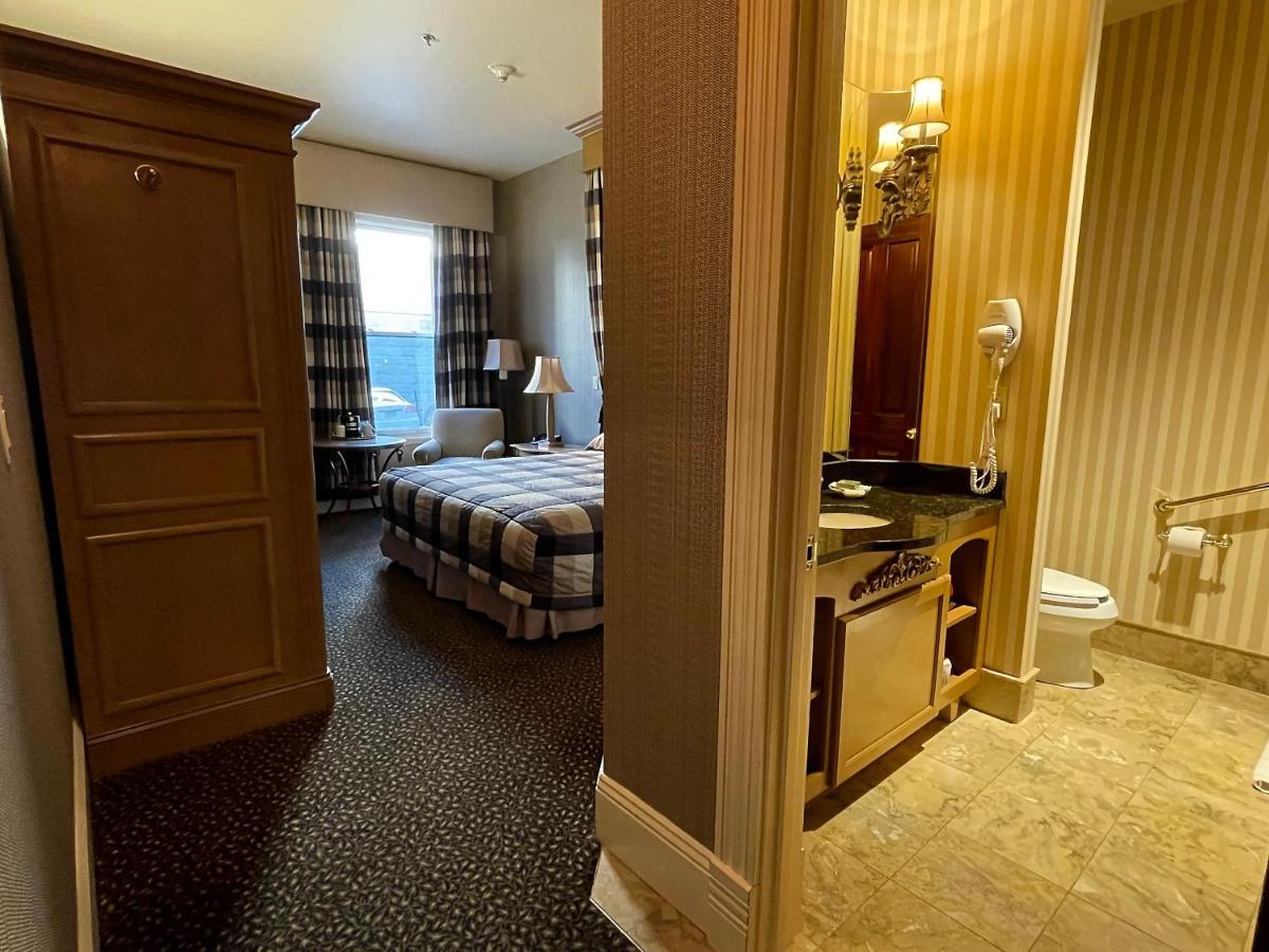 Single King Room,1087354879:JPEG