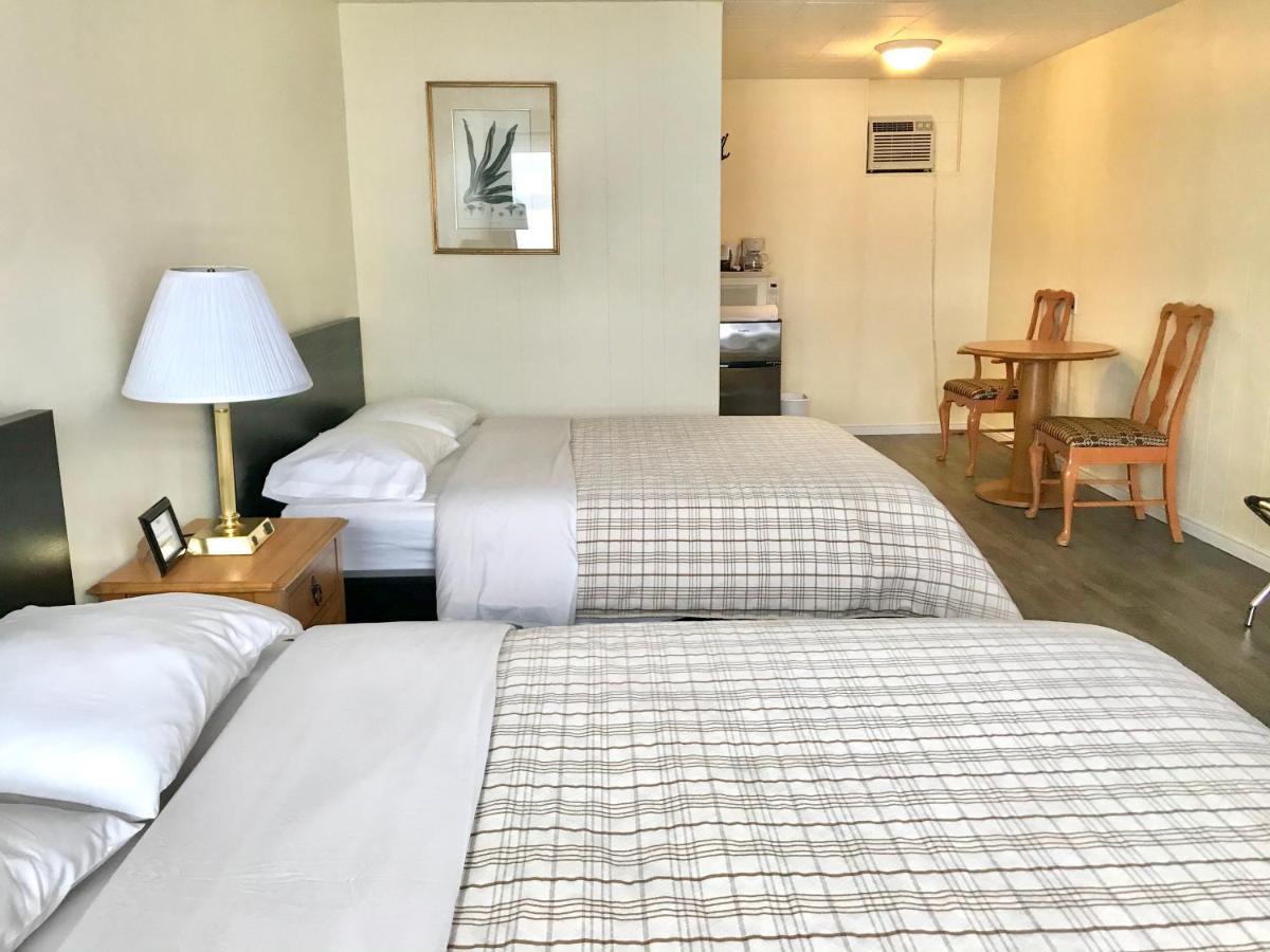 Queen Room with Two Queen Beds,1200477937:JPEG