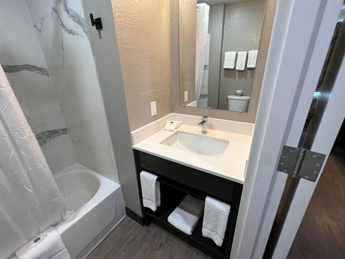 Quadruple Room - Disability Access - Non-Smoking