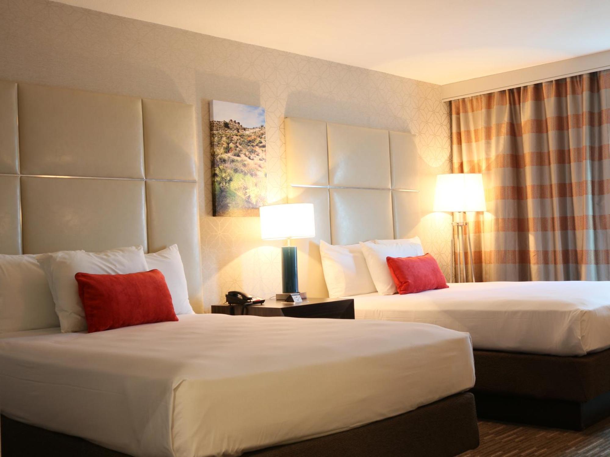 Deluxe Queen Room with Two Queen Beds