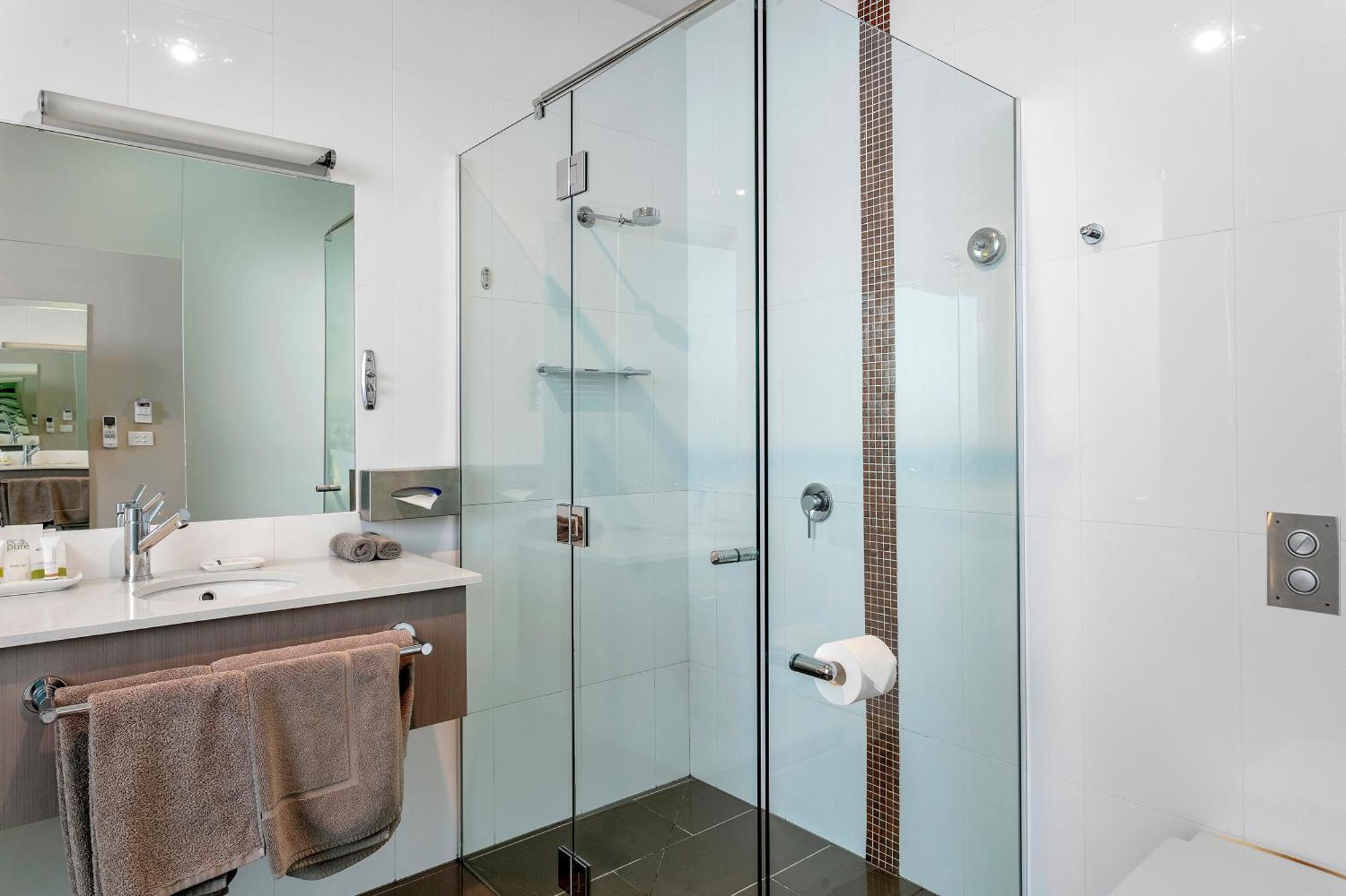 Family Room,1282751959:JPEG