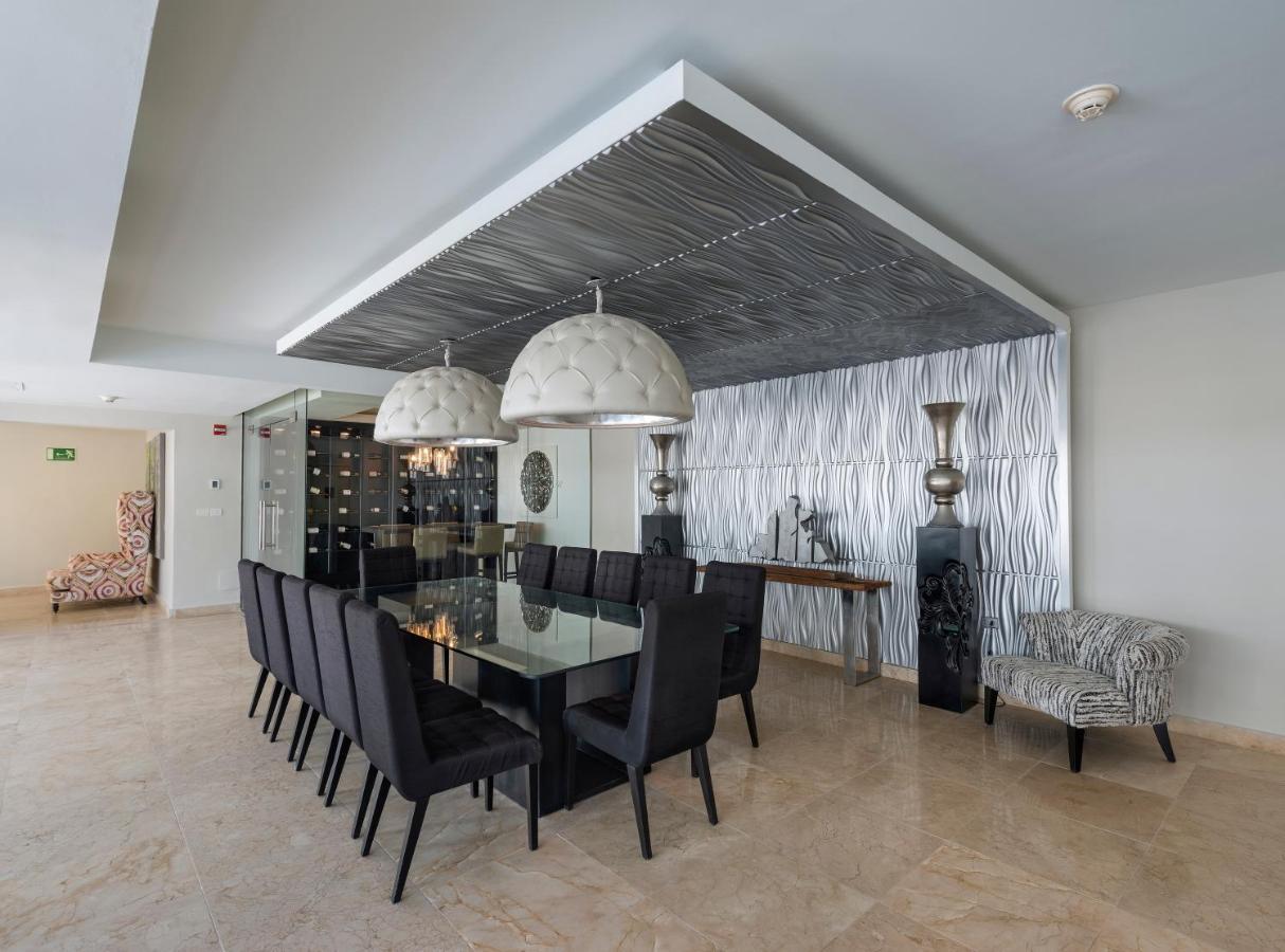 The Mansion,1287728203:JPEG