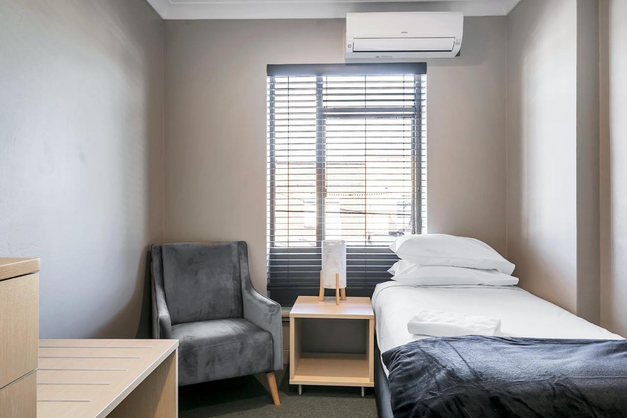 Standard Single Room,1292539714:JPEG