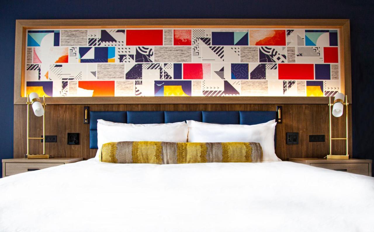 King Room,1300861222:JPEG