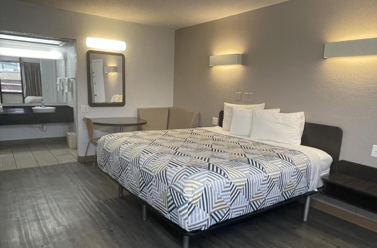 King Room - Non-Smoking,1338282545:JPEG