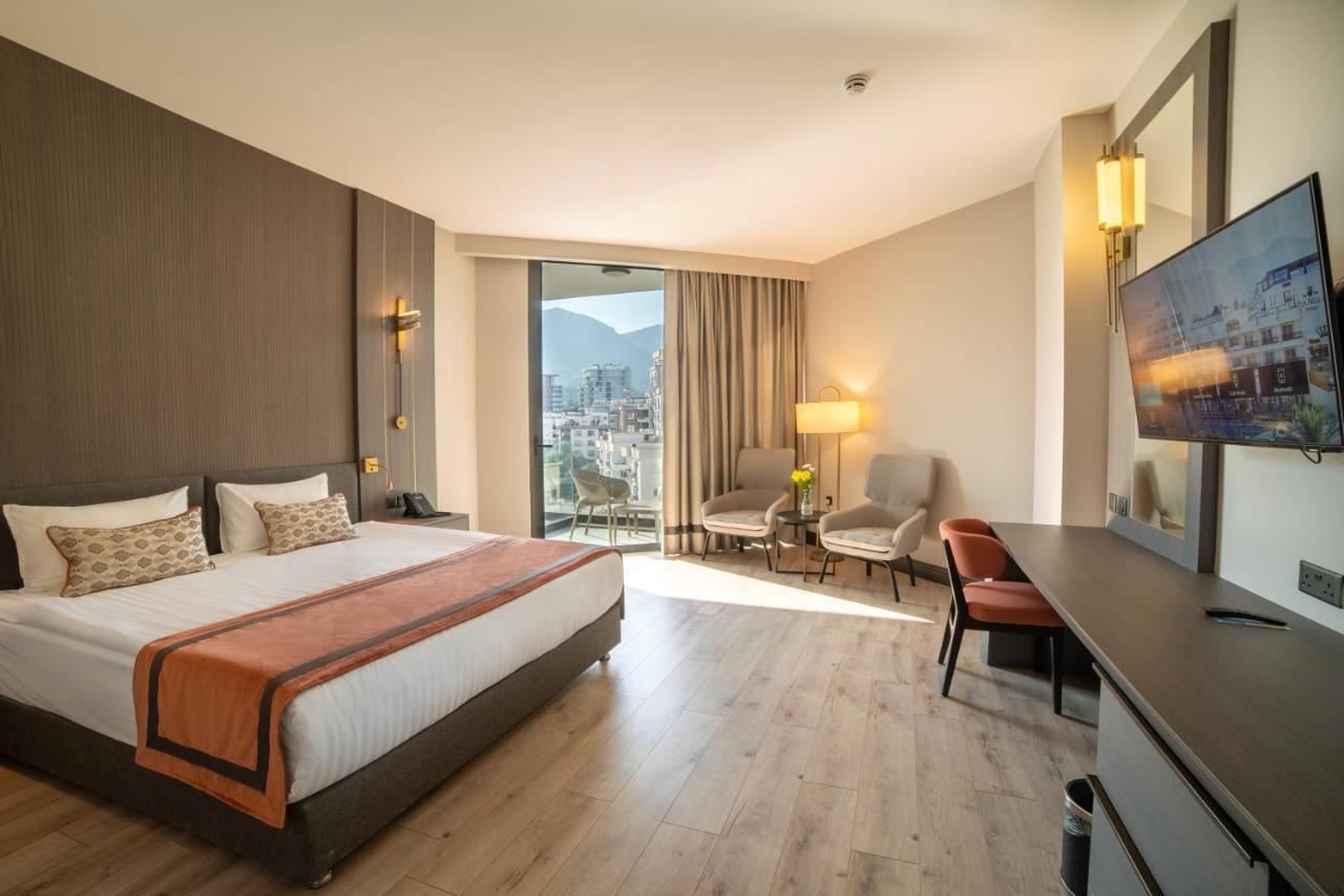 Executive Suite - Annex