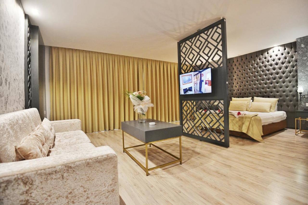 King Suite with Spa Bath
