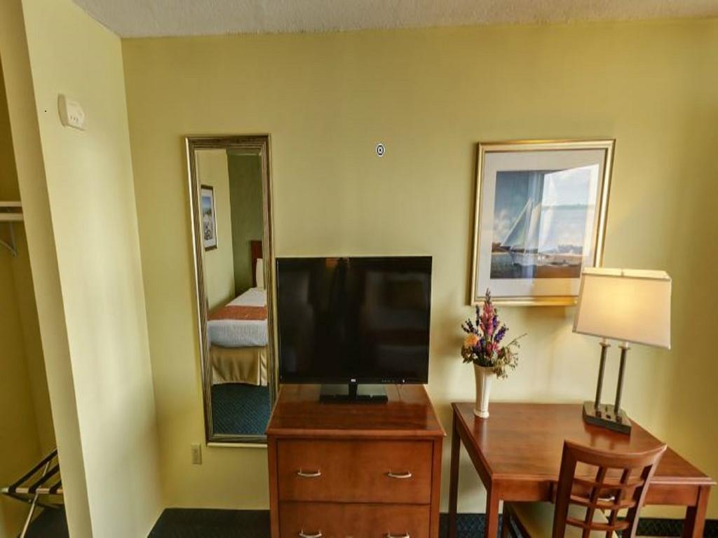 Queen Room with Two Queen Beds - Sea View