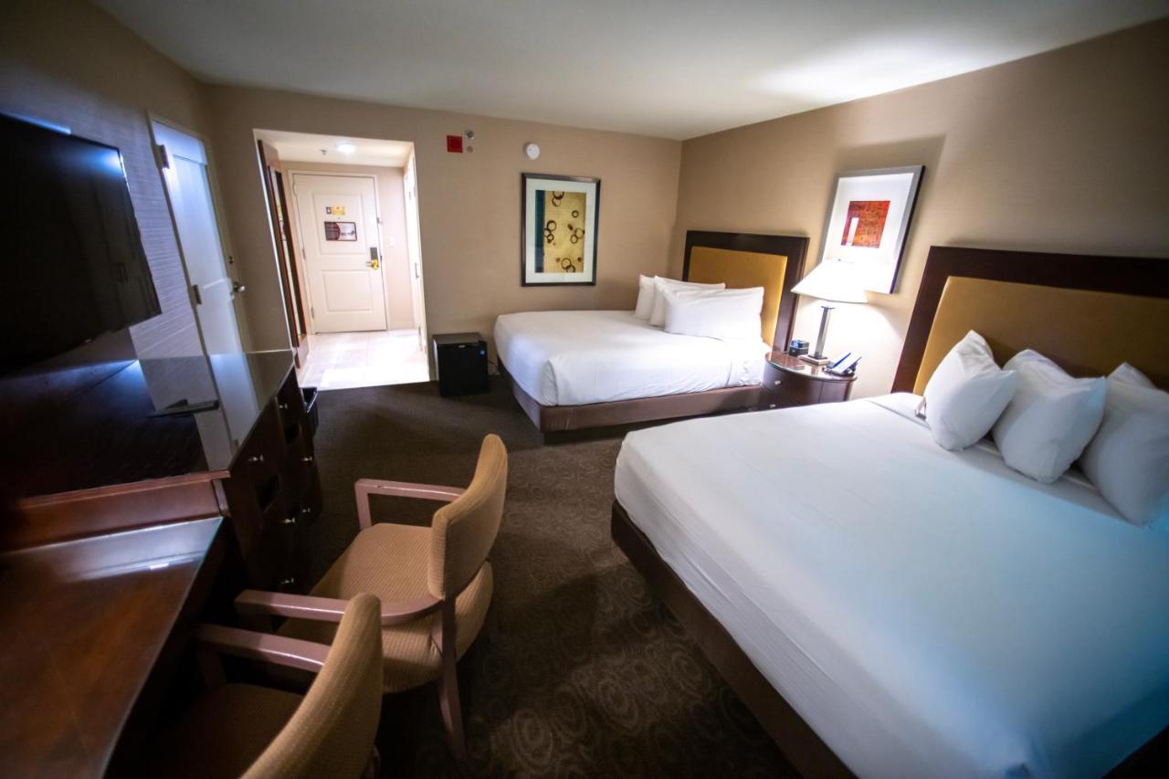 Deluxe Double Room,1679626633:JPEG
