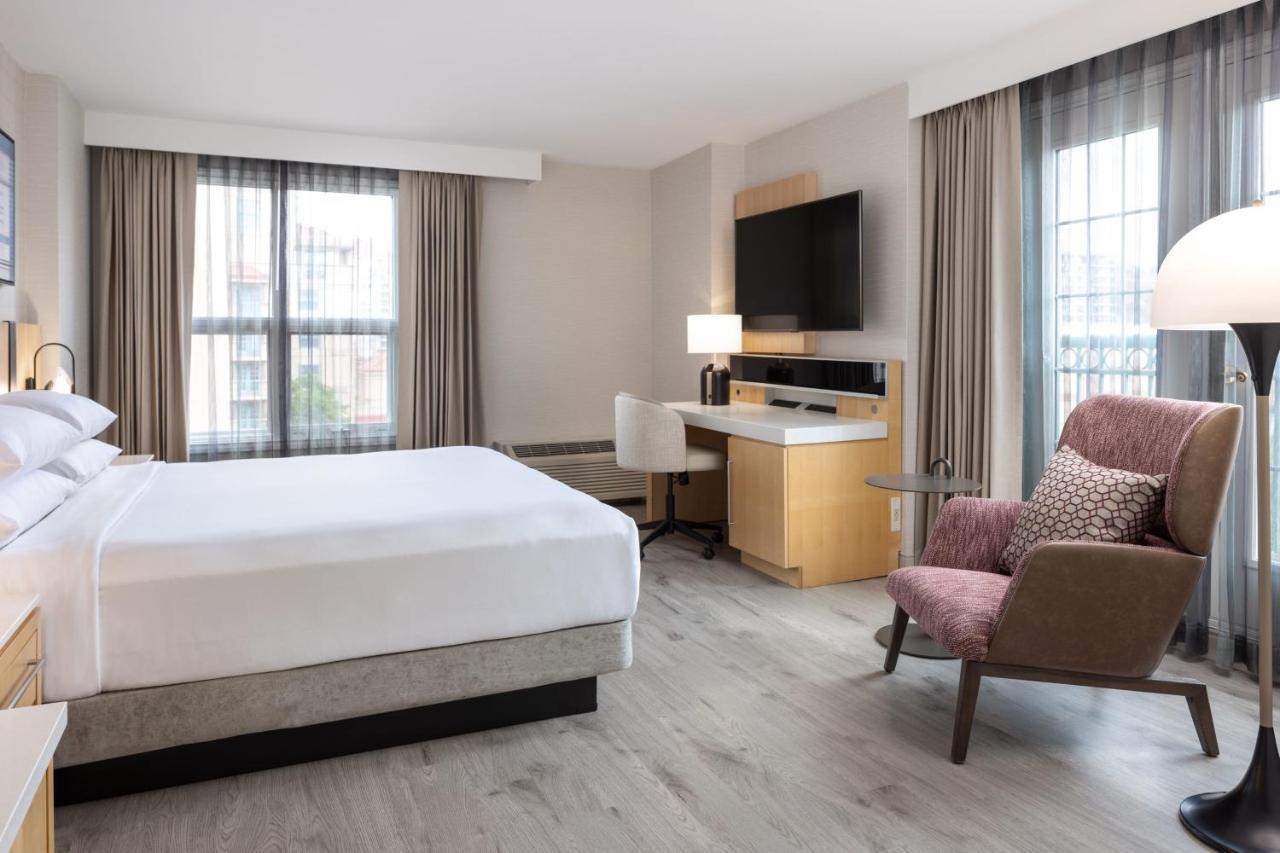 Chambre Lit King-Size - Étage Élevé - Vue sur Ville