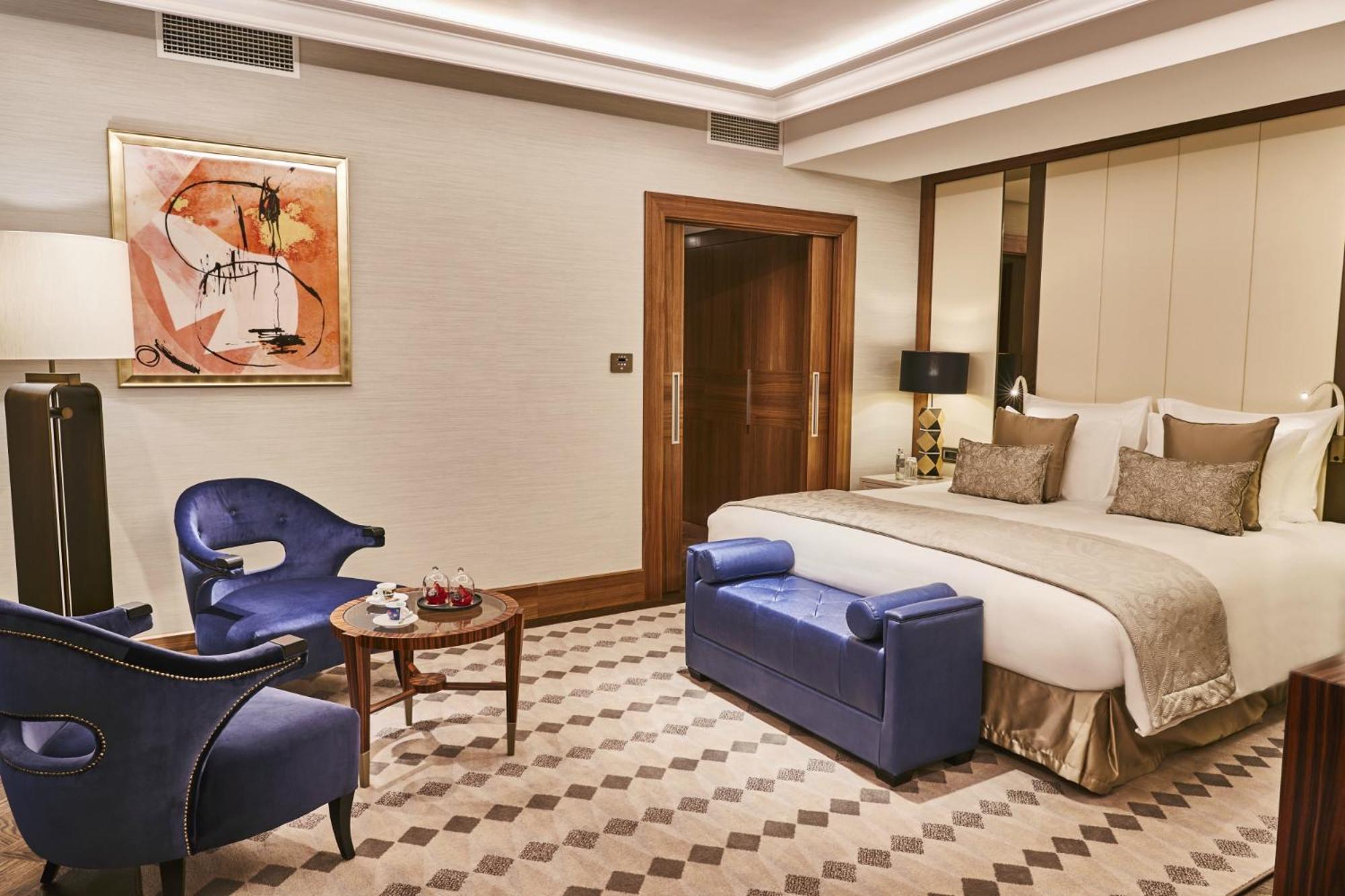 Diplomatic Suite