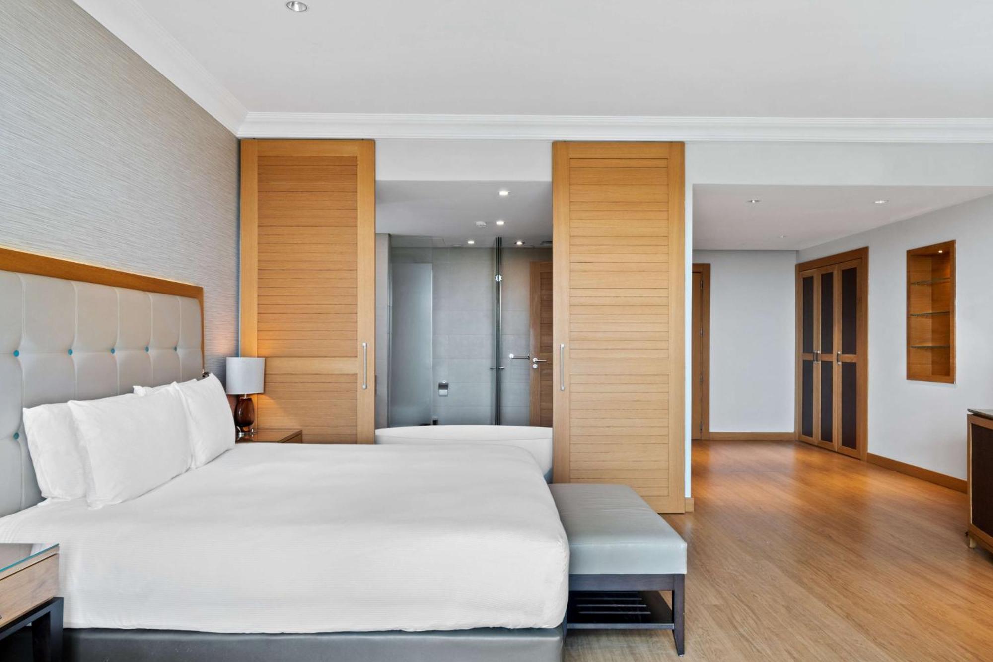 Premium King Room,1548821311:JPEG
