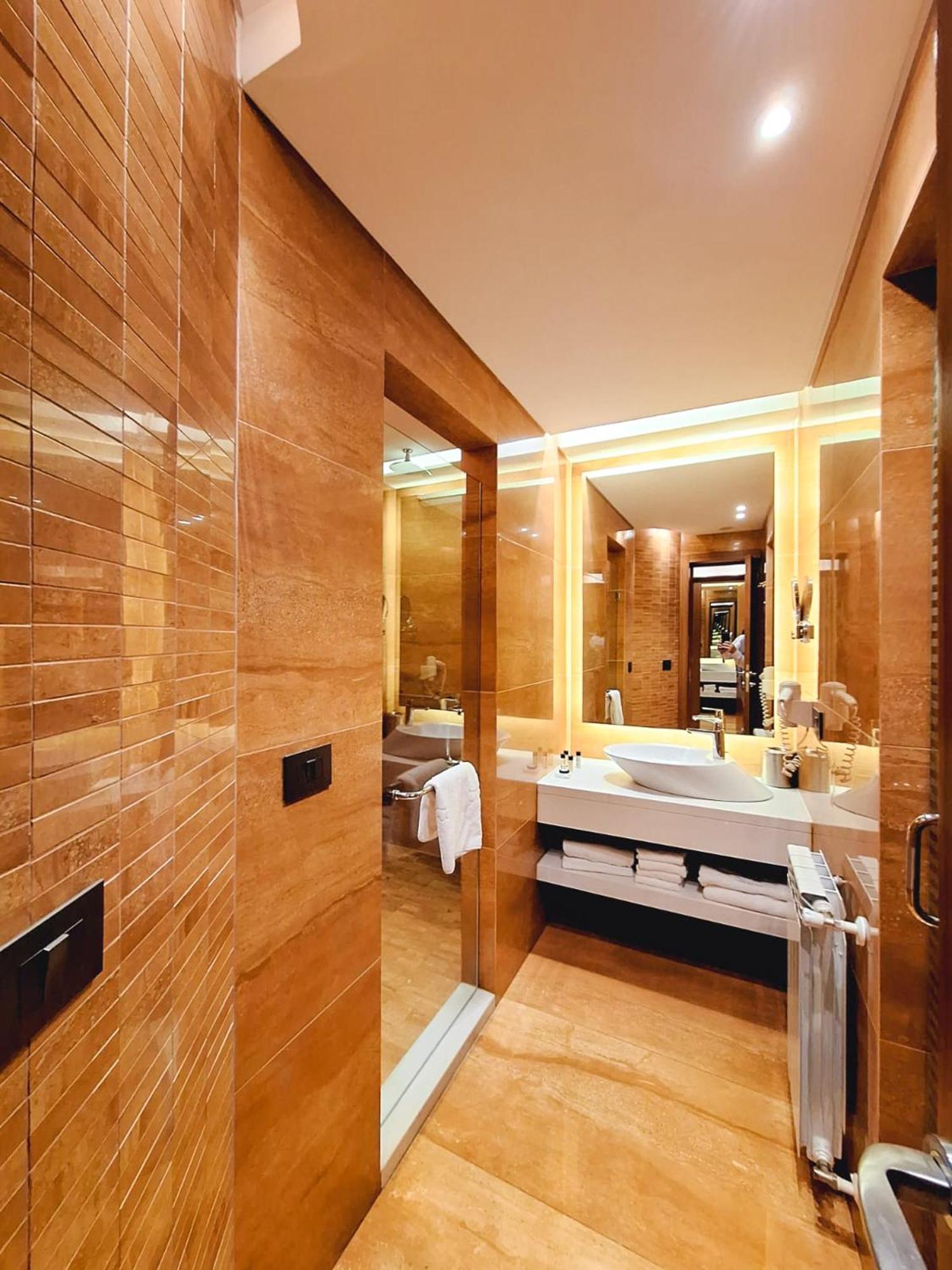 Quarto Executivo Premium
