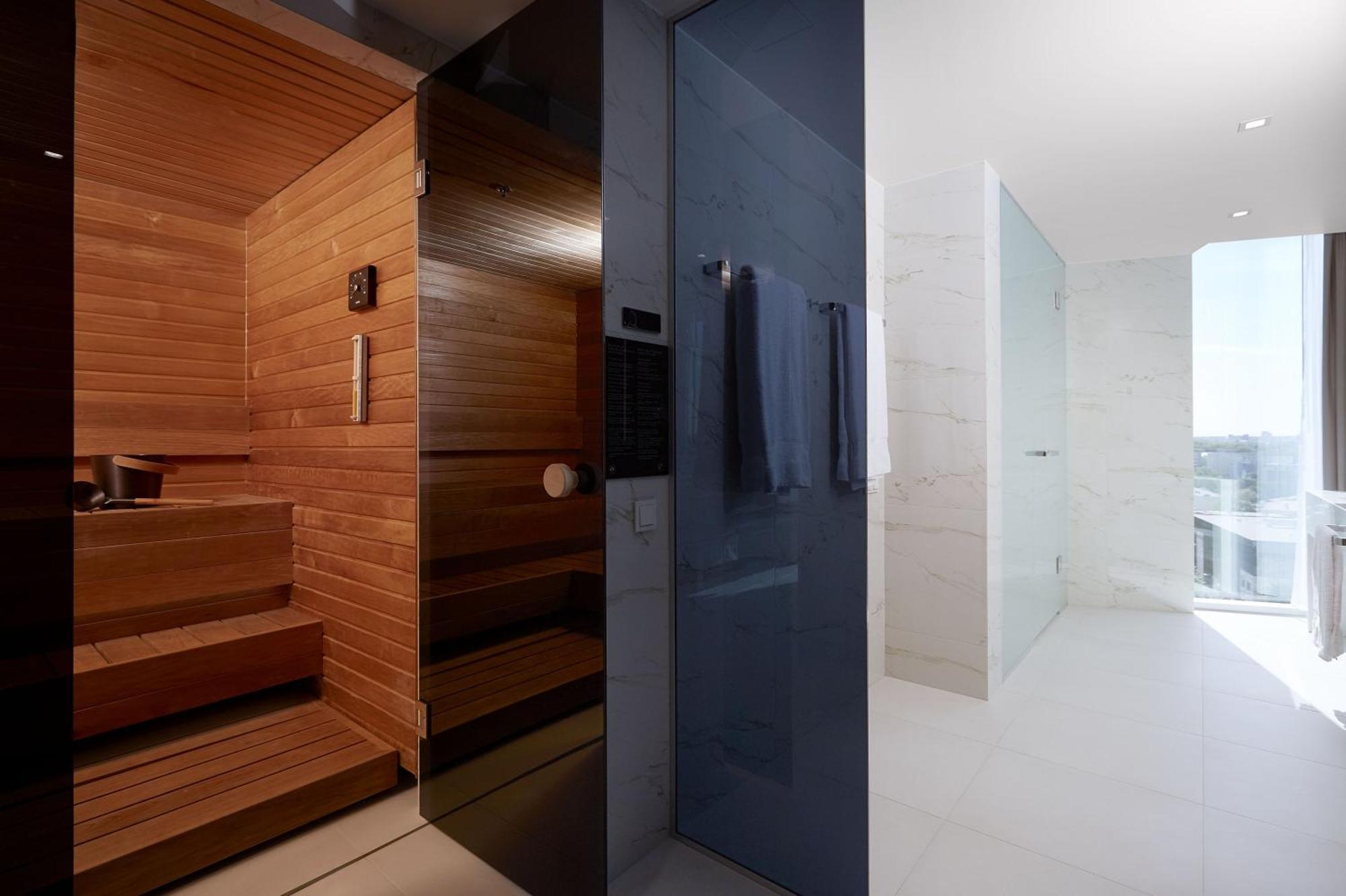 Suite Deluxe con cama extragrande y sauna - 1 dormitorio