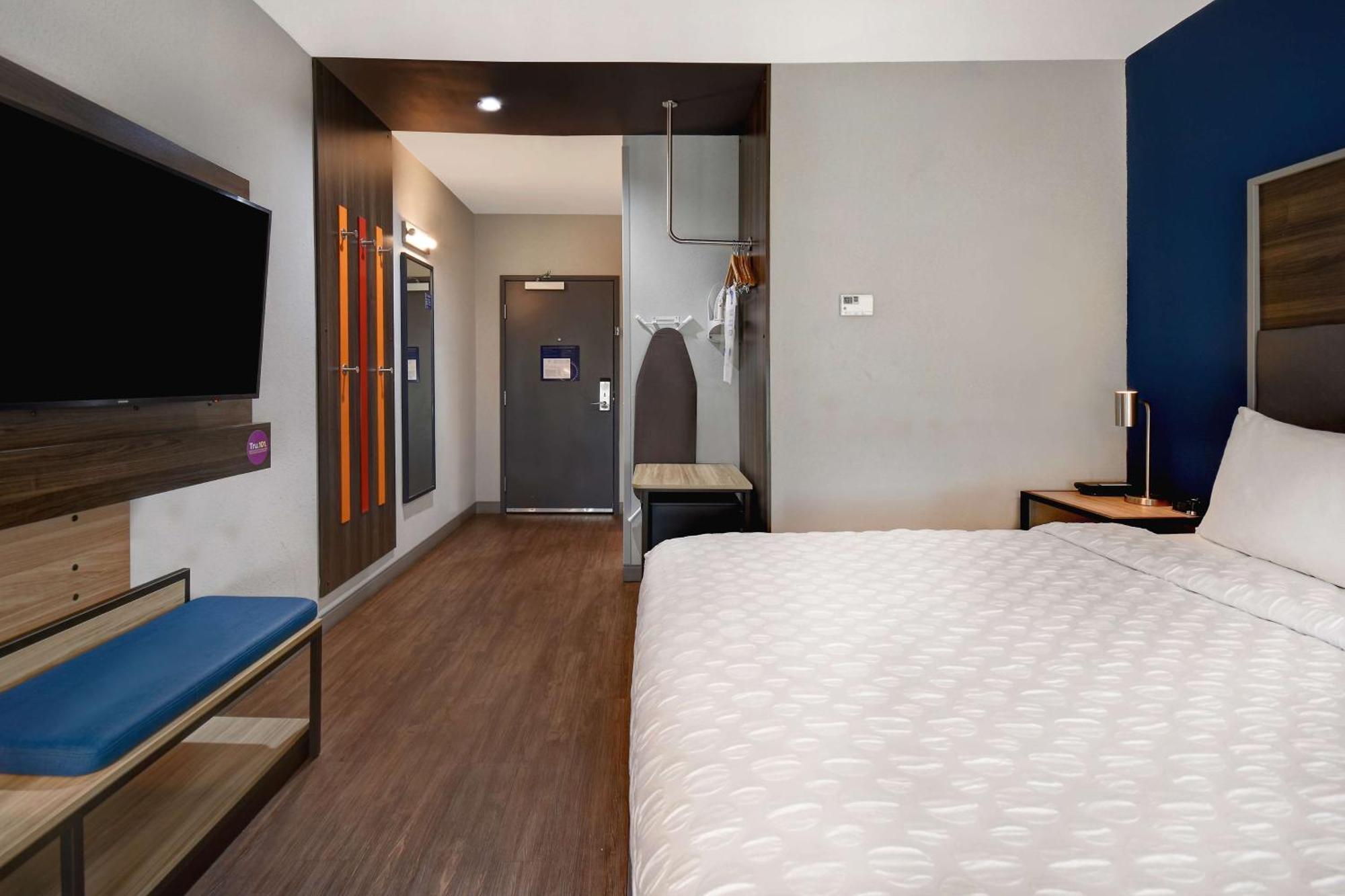 Kamer met Kingsize Bed