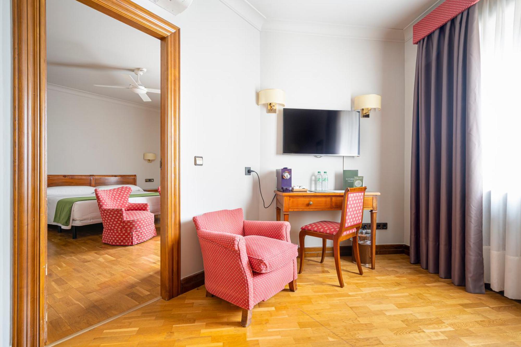 Suite Familiale (2 Adultes + 1 Enfant)