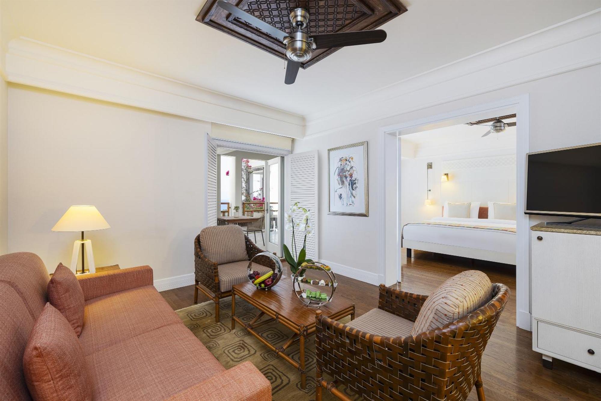 One Bedroom Suite with Sea view  (Double)