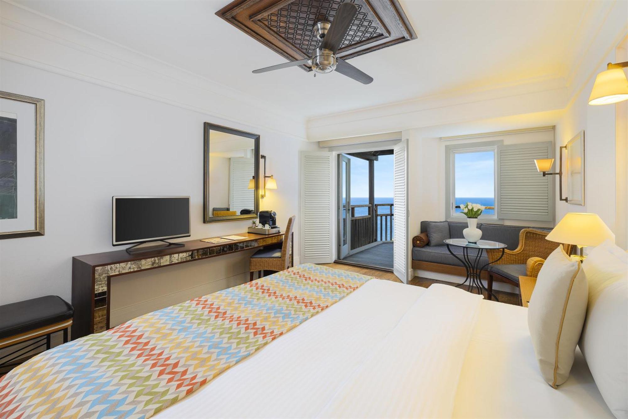 Grand Deluxe Room with Panoramic Sea view (Double)