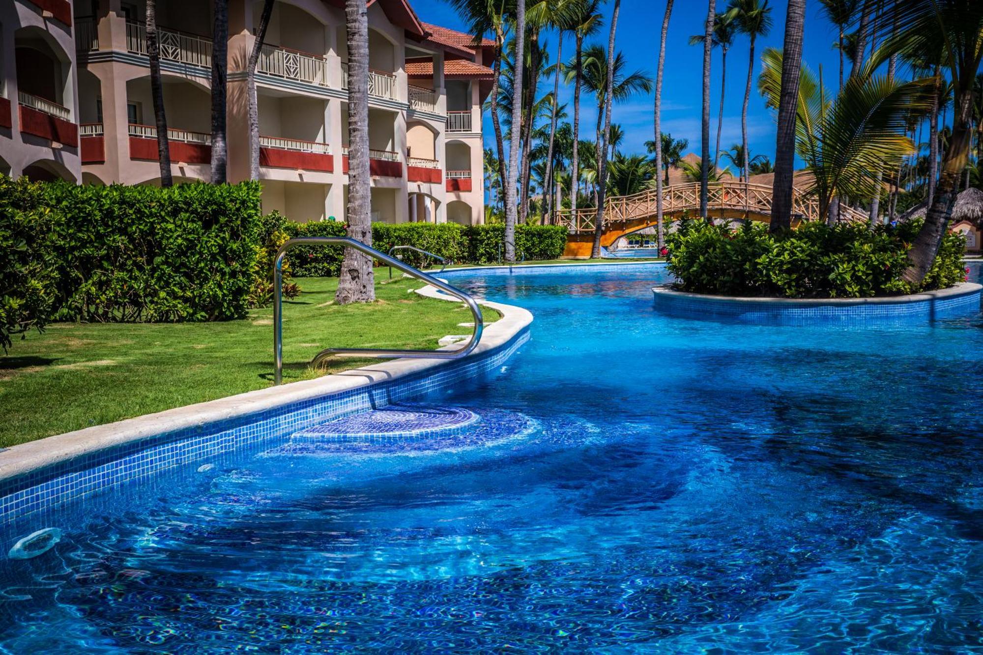 Suite Junior Majestic con acceso directo a la piscina y WiFi gratuita