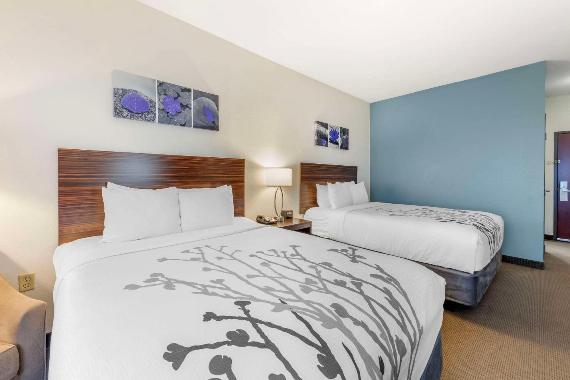 Queen Room with Two Queen Beds - Accessible/Non-Smoking,1598914589:JPEG