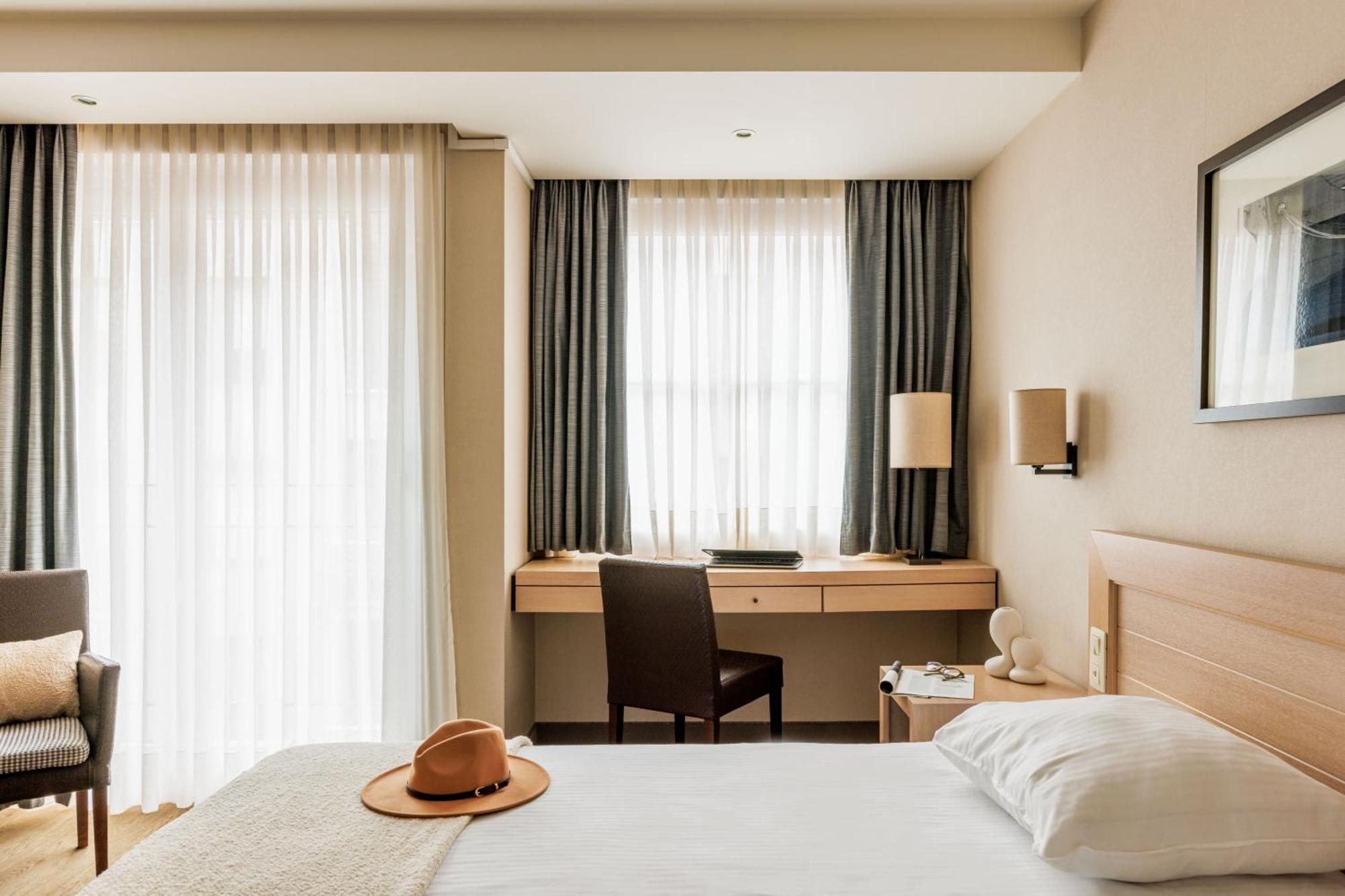 Superior Room,1611051009:JPEG