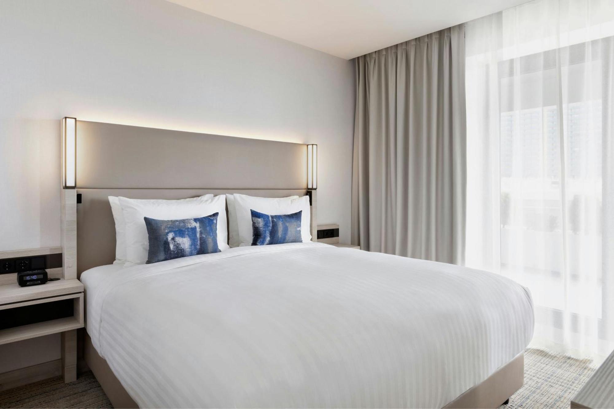 Junior Suite met Kingsize Bed, Balkon en Uitzicht op Zee