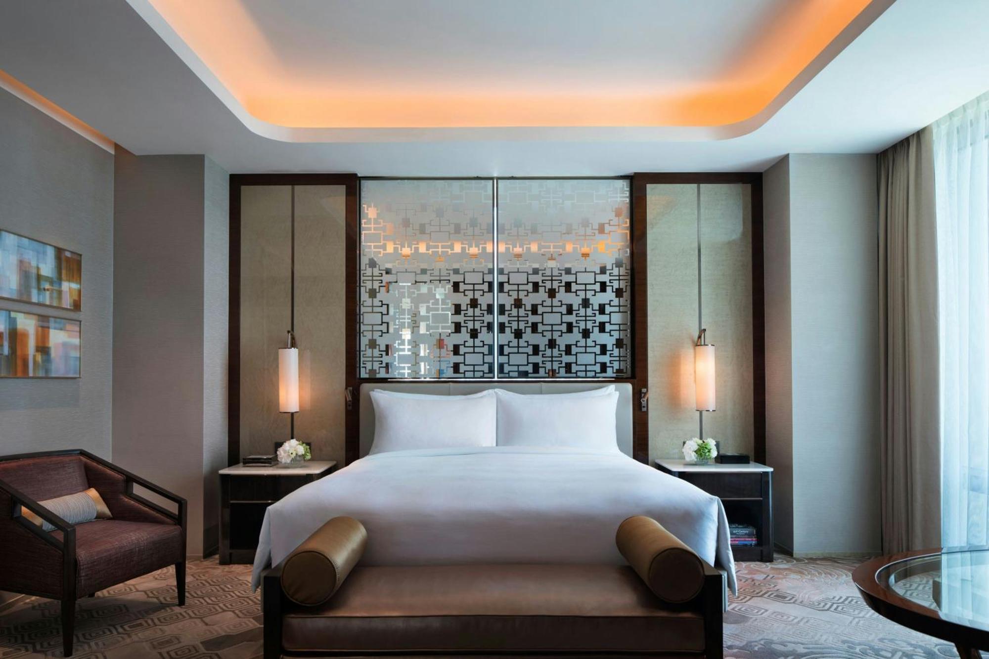 Chairman Suite met Kingsize Bed
