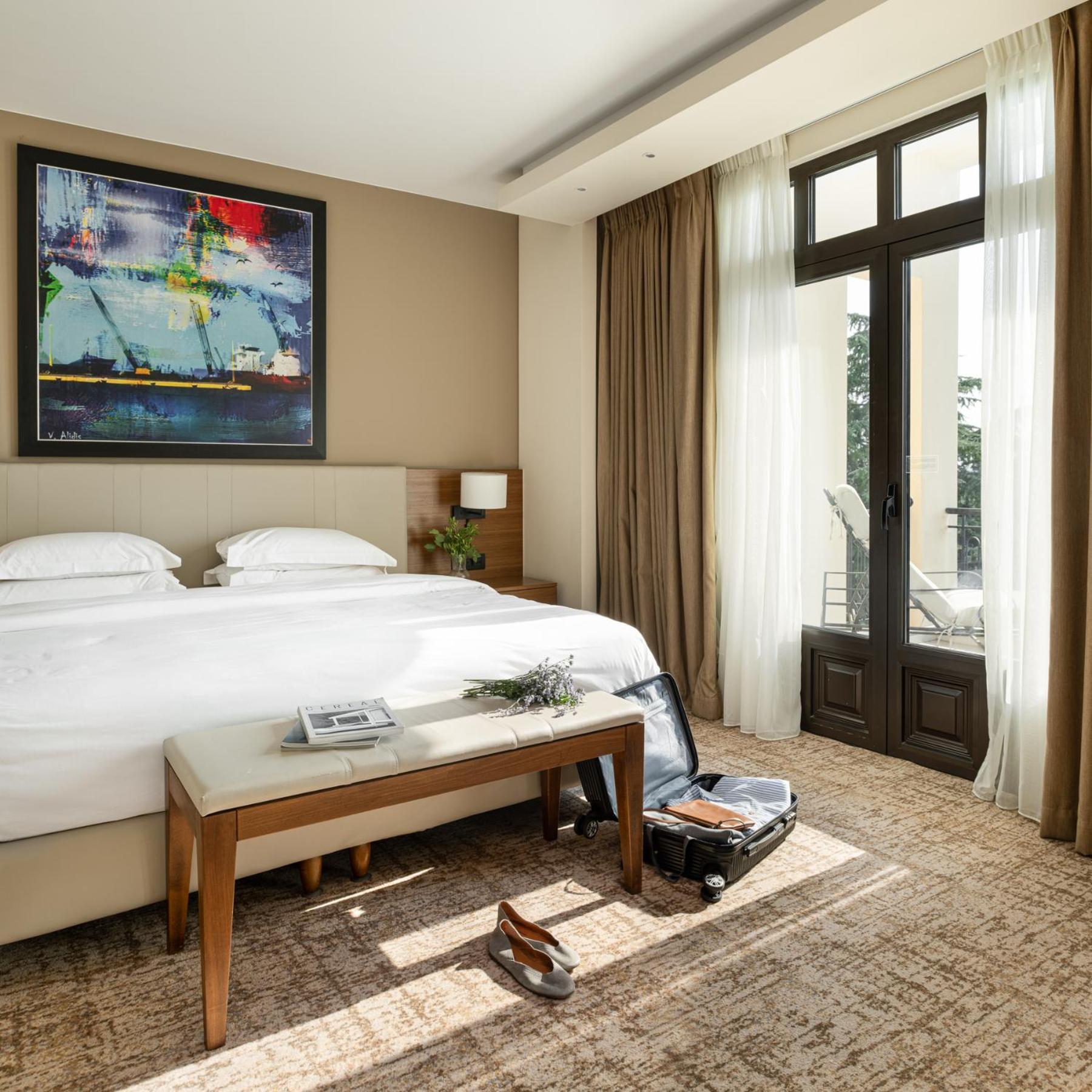 Deluxe King Room