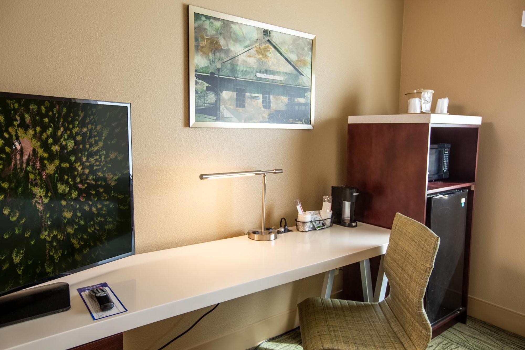 Junior King Suite,1679620849:JPEG