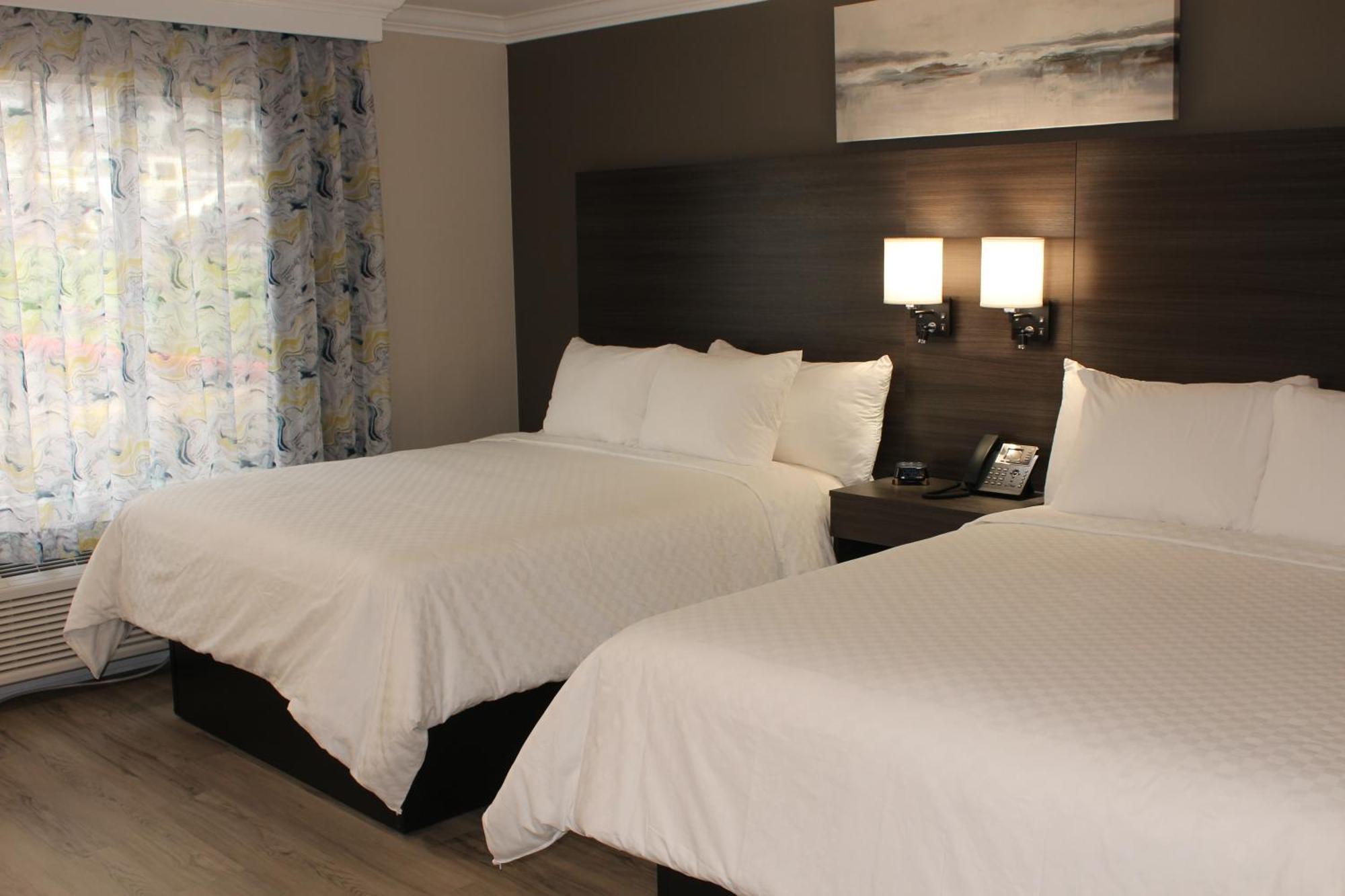 Queen Room with Two Queen Beds - Non-Smoking,1742848605:JPEG