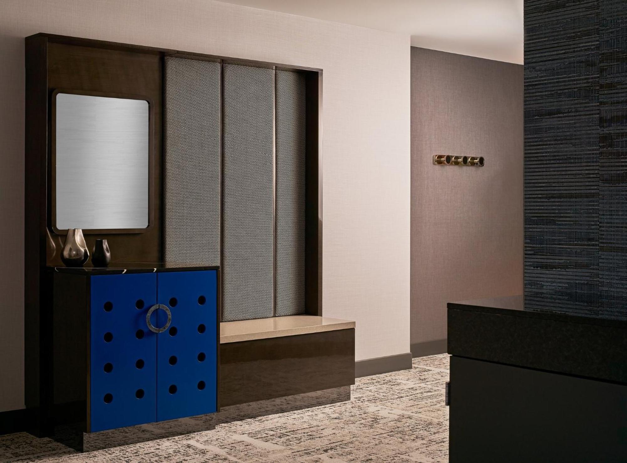 Executive Corner Suite,1742980121:JPEG