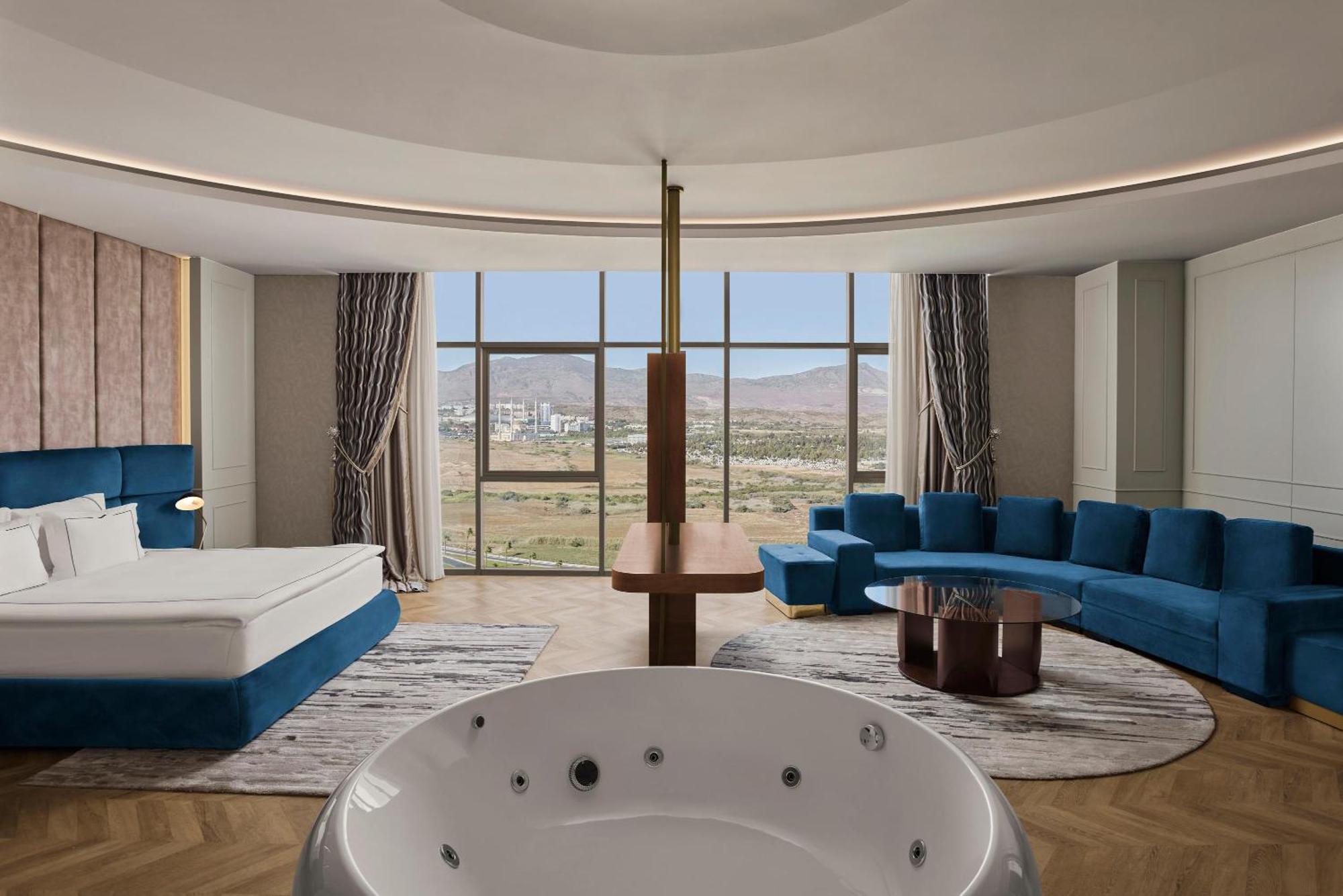 King Suite,1743403270:JPEG