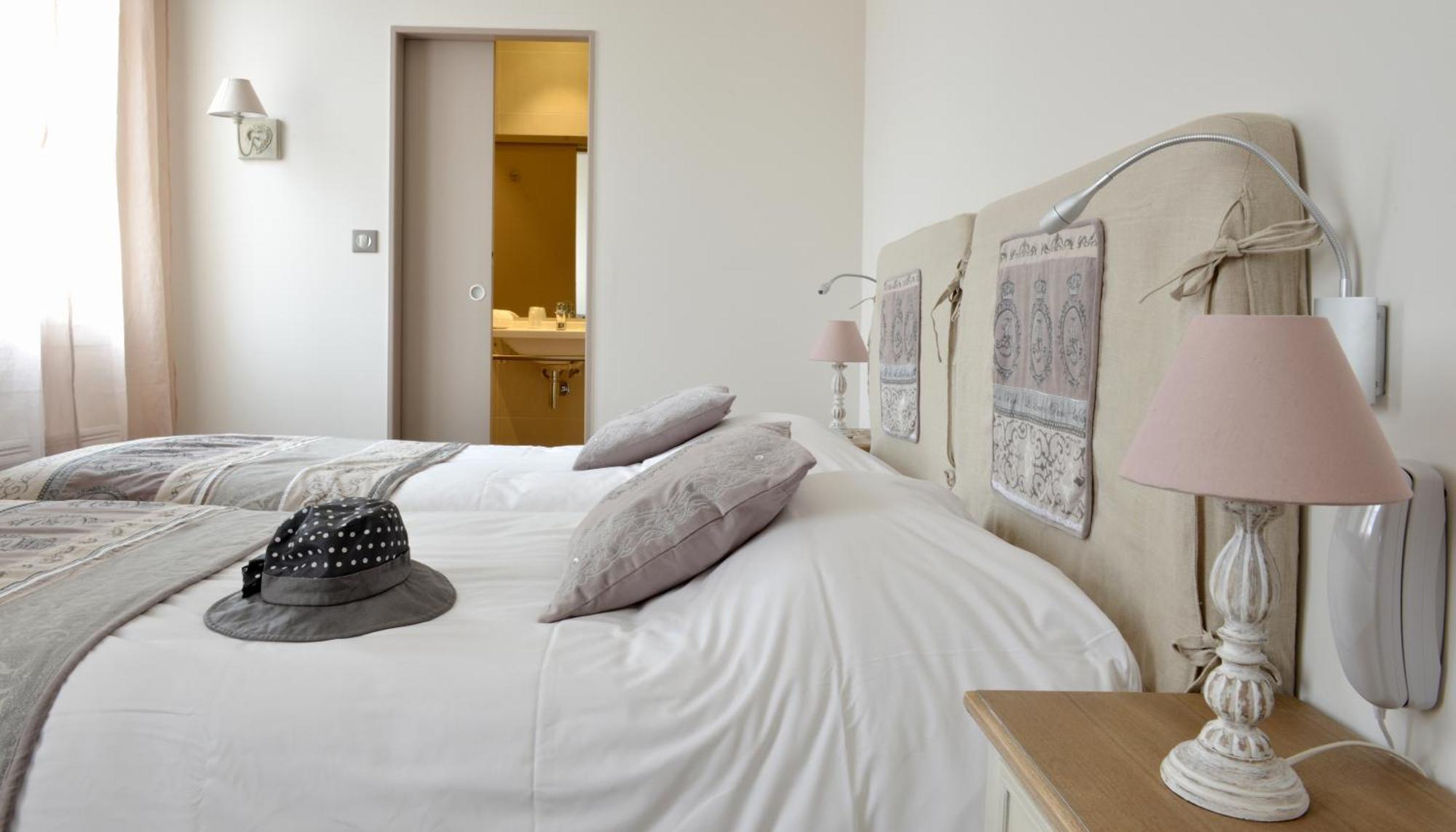 Comfort Twin Room