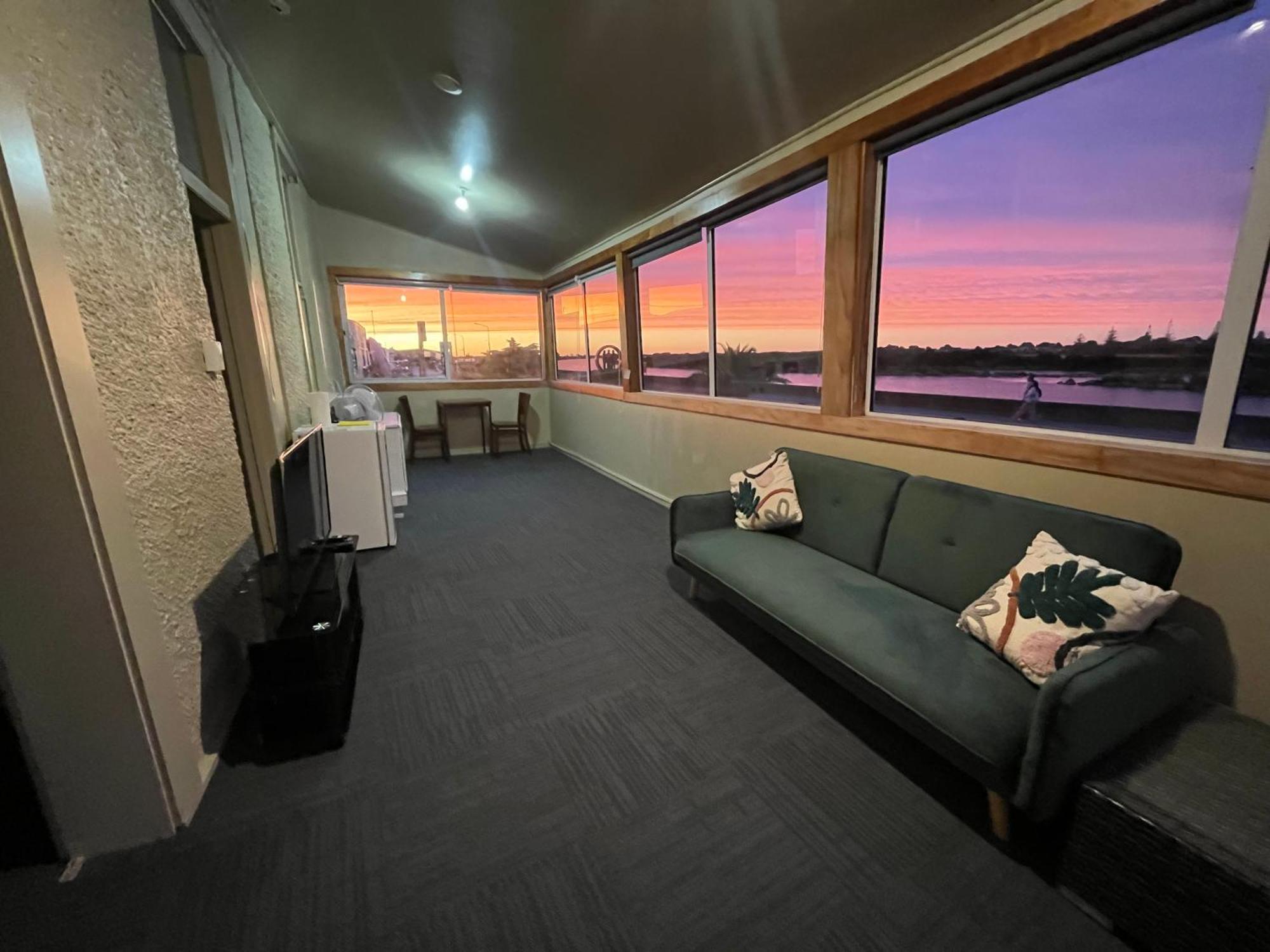 Suite with River View,1746972953:JPEG