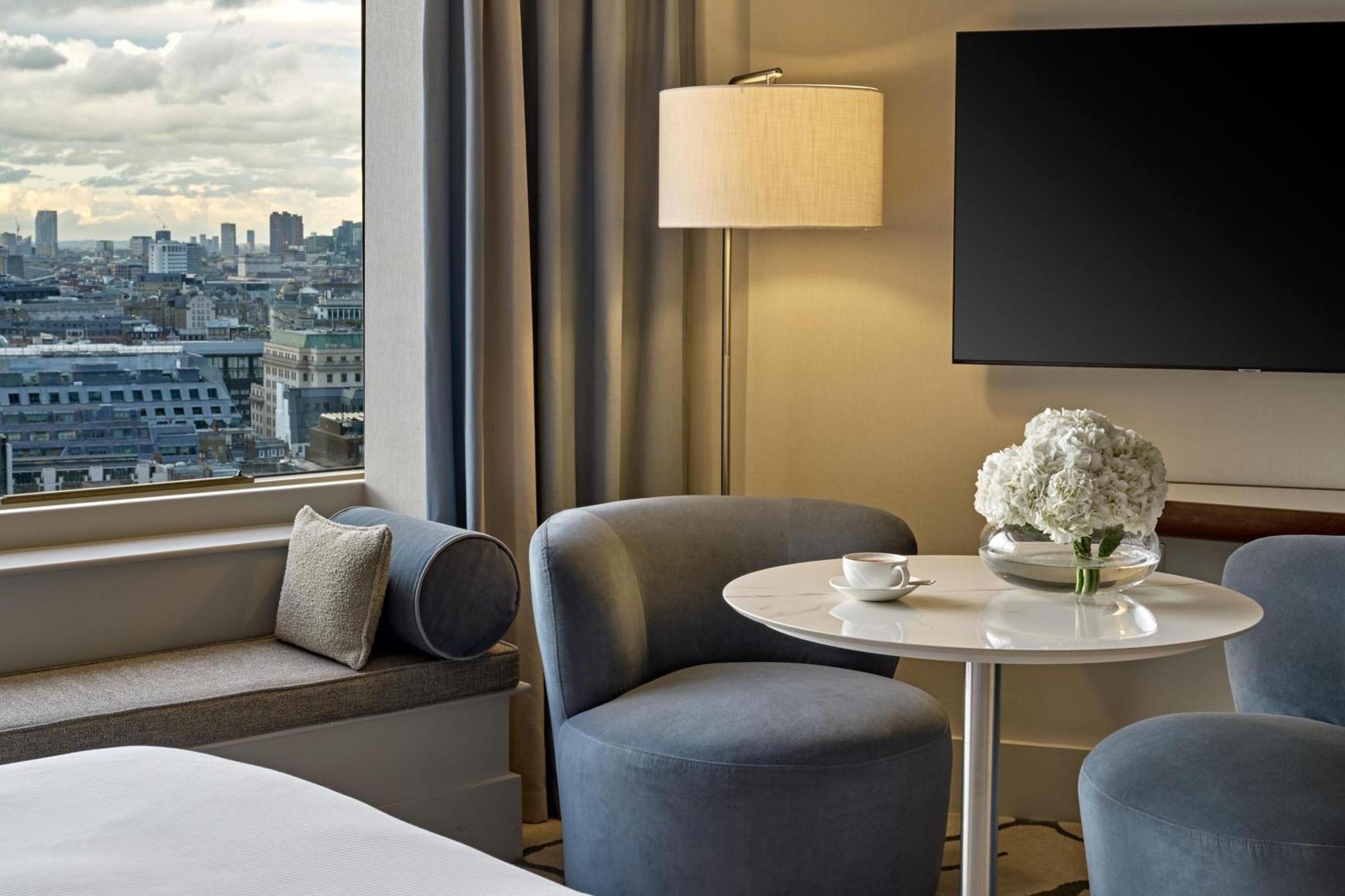 Executive King Room,1765805806:JPEG