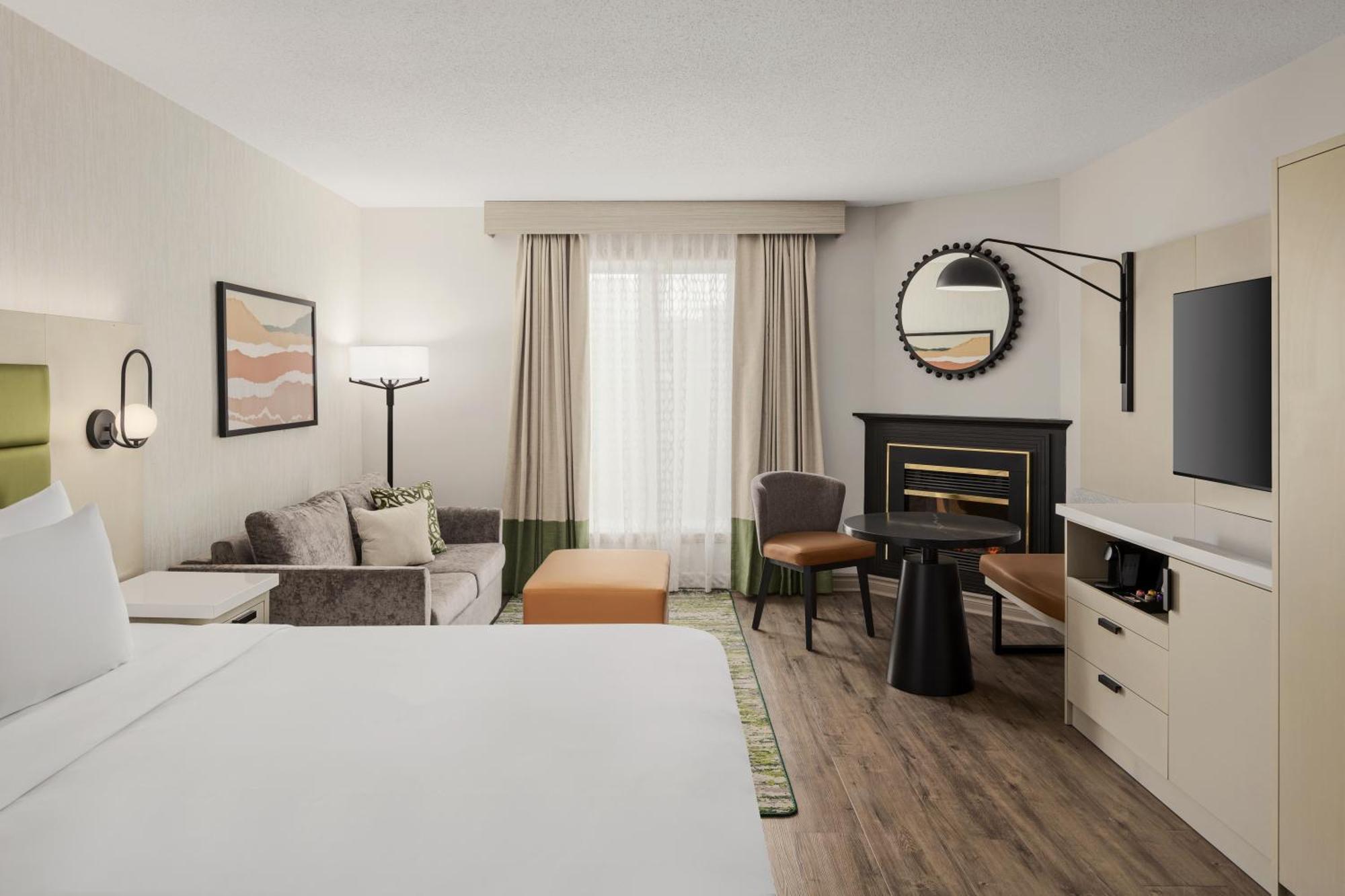 King Room with Roll-In Shower and Sofa Bed - Mobility Access/Hearing Accessible