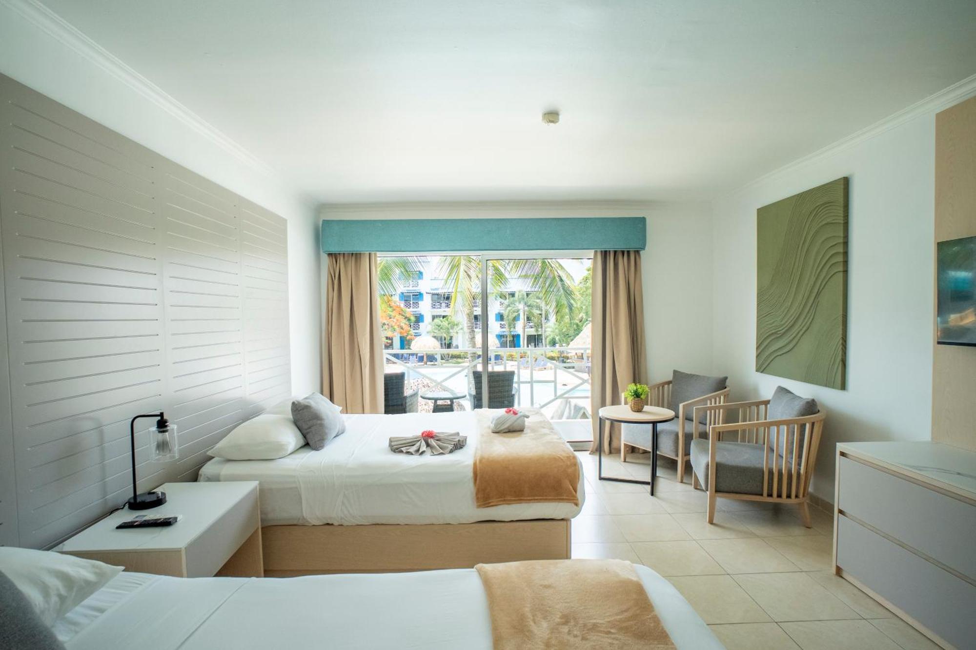 Double Room Pool View