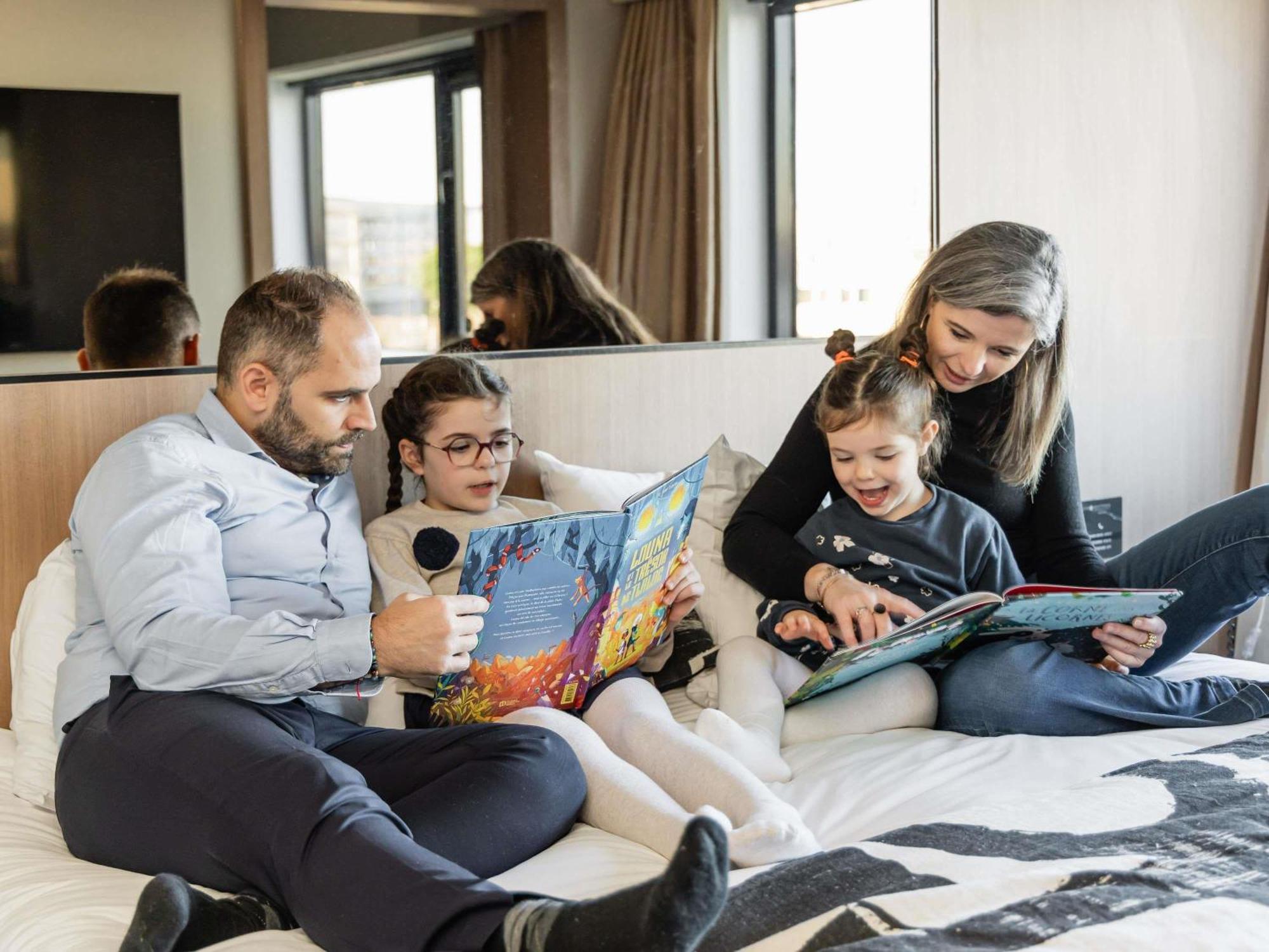 Junior Suite mit Kingsize-Bett und Lounge