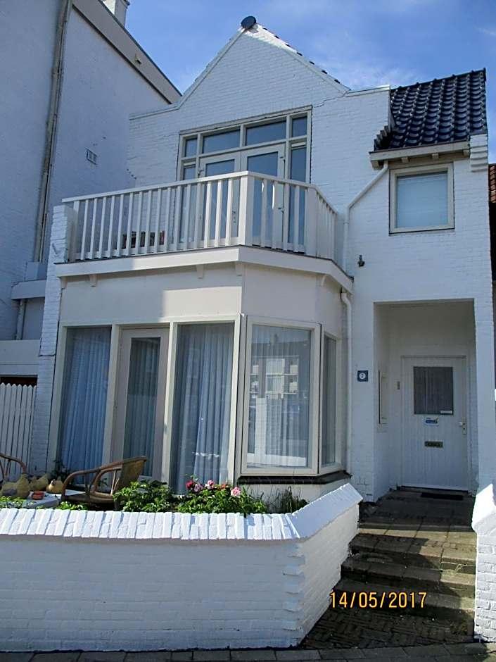 Studio mit Balkon