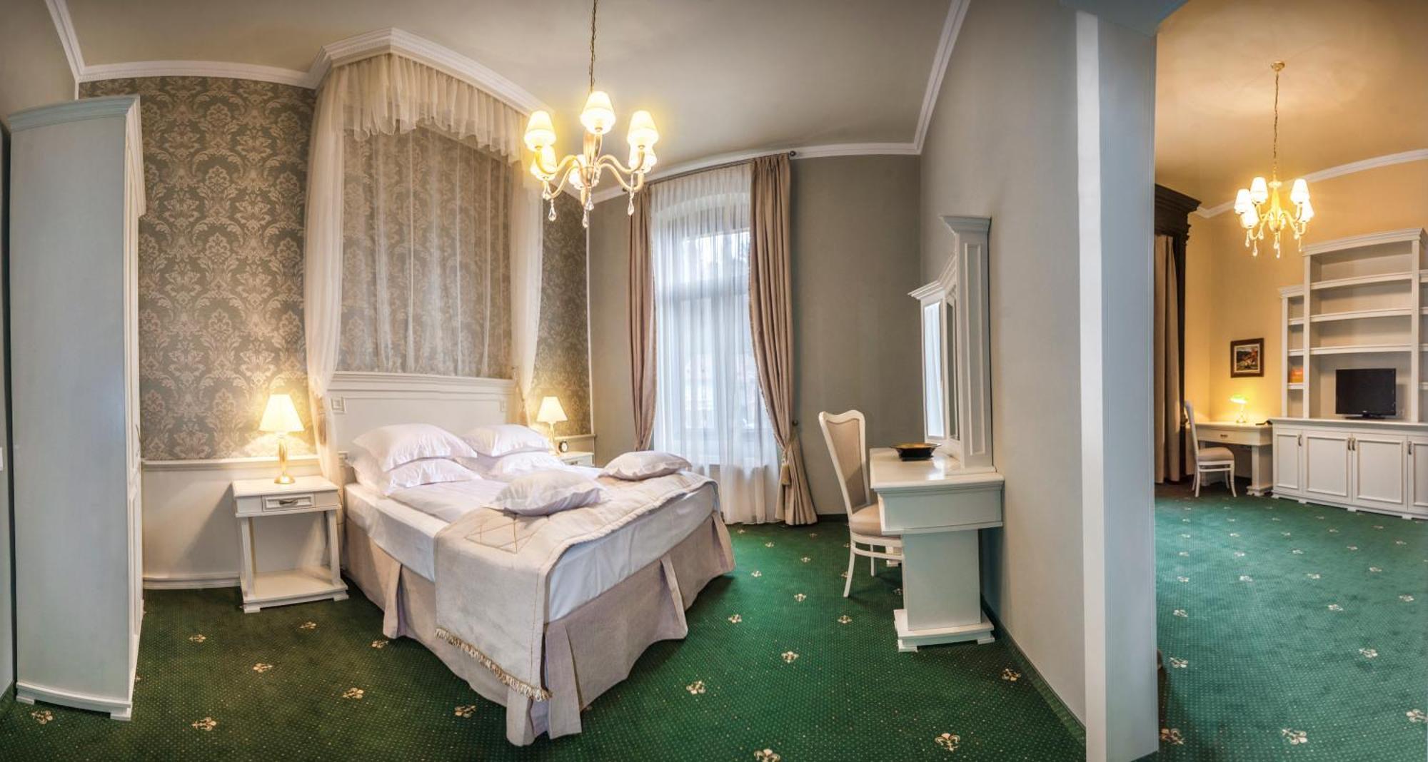 Presidential Suite with Citadel View
