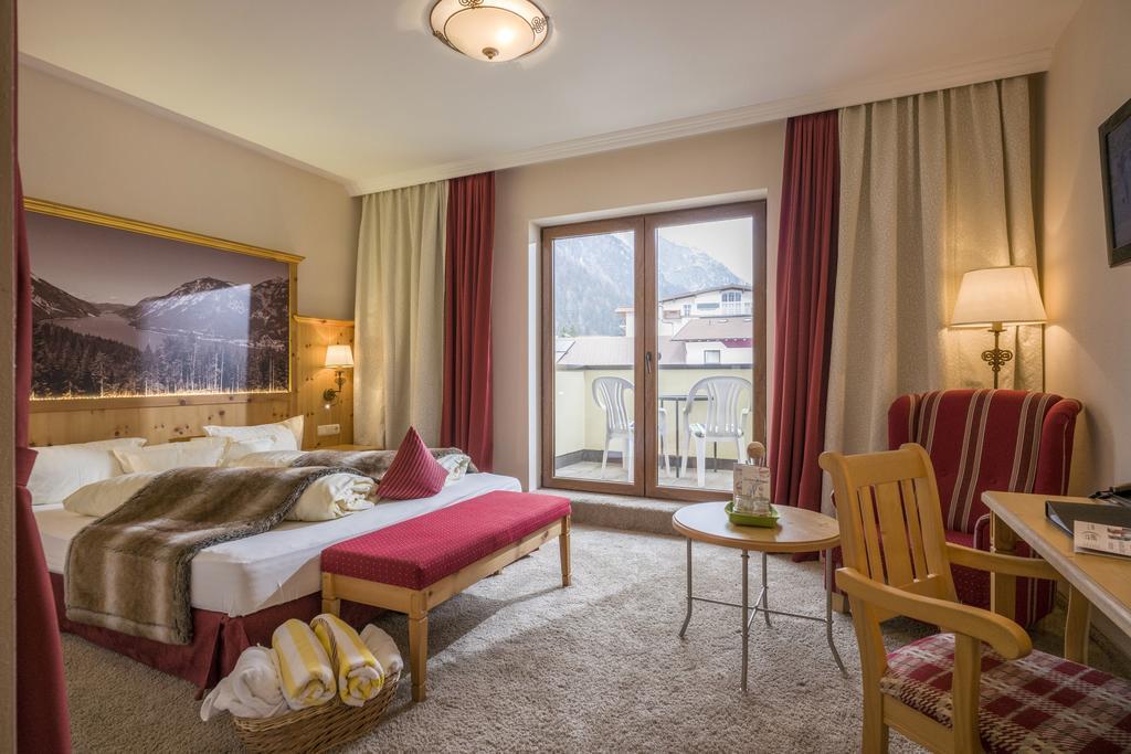 Comfort Double Room,416515671:JPEG