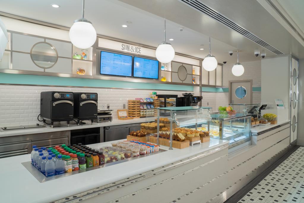 Premium Double Queen Harbor View,813444915:JPEG