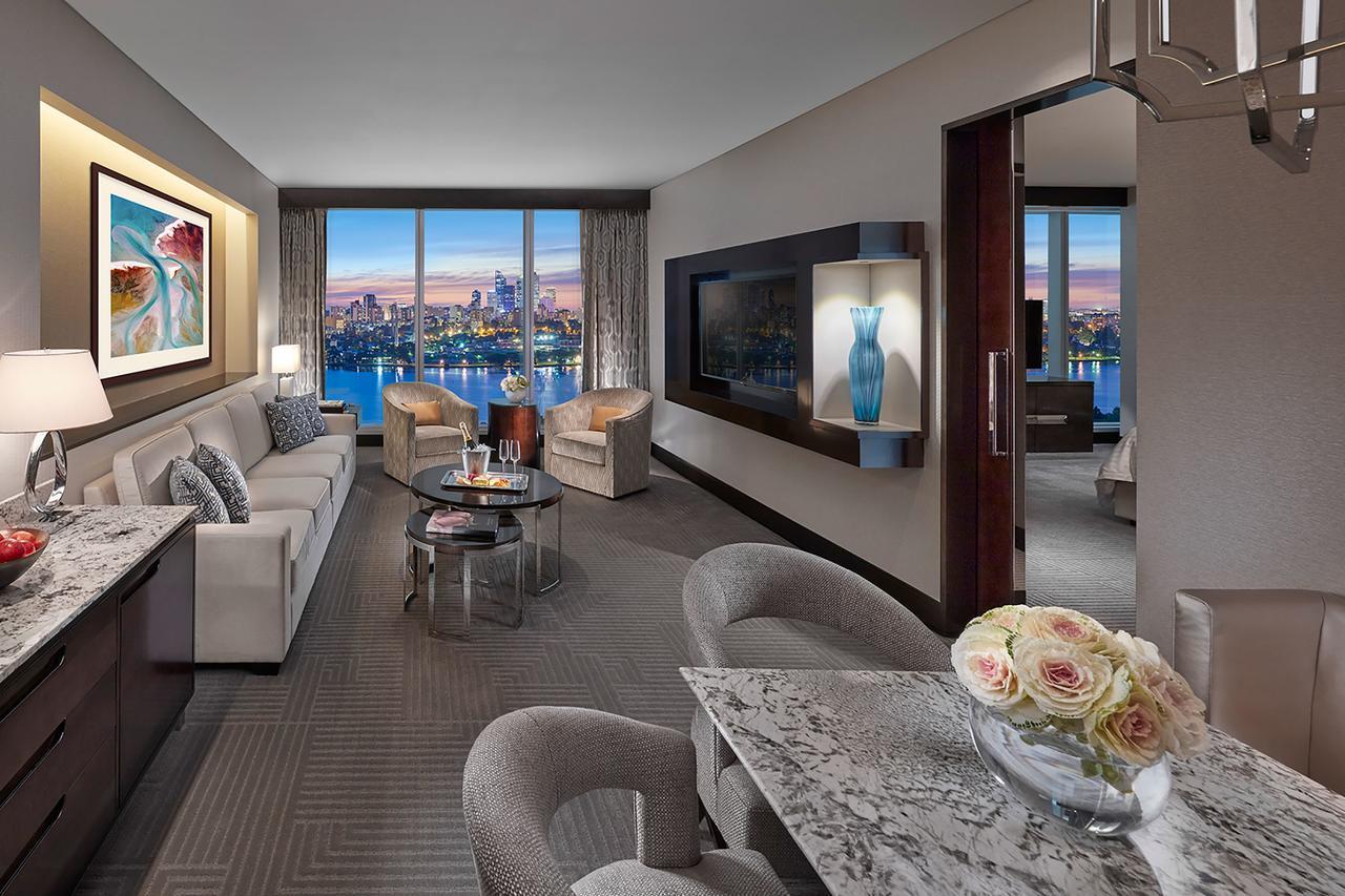 Premier Club View Suite,1393146407:JPEG