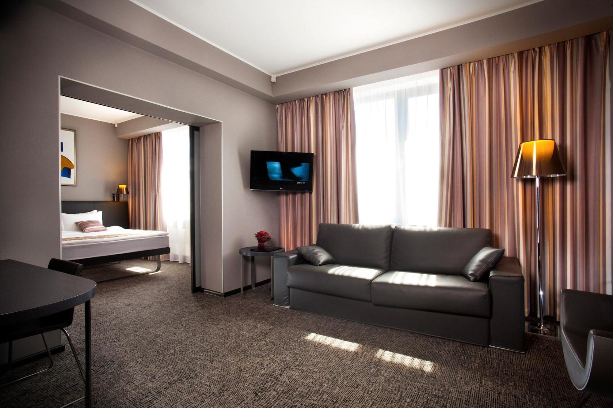 King Suite Sofa Bed