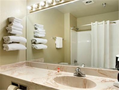 Double Room with Two Double Beds - Smoking