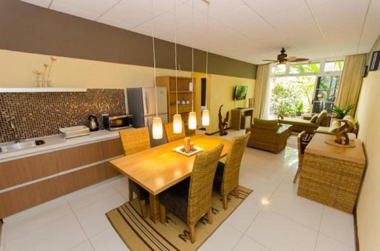 Two-Bedroom Suite,1223529646:JPEG